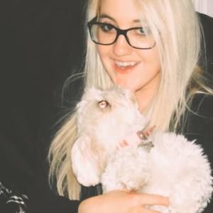 Meet your Posher, Abbey